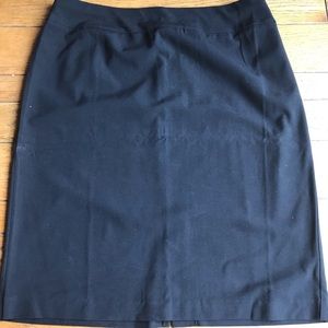 Woman’s Black pencil skirt